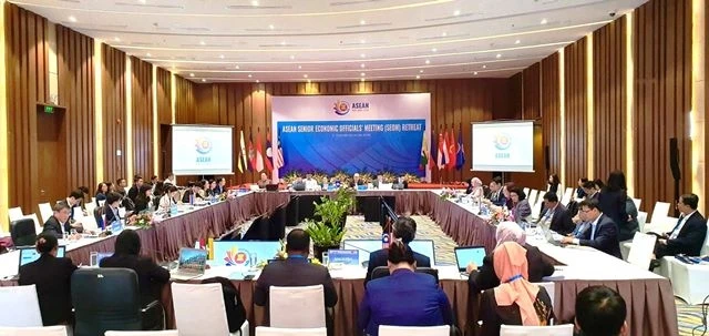 Hội nghị hẹp Quan chức Kinh tế ASEAN tại thành phố Hạ Long.