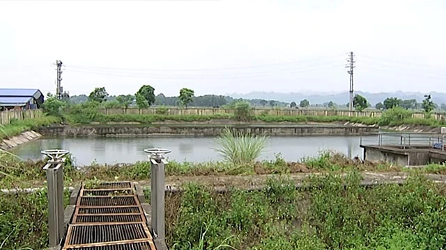 Trạm cấp nước thôn Tiến Tiên bị bỏ hoang nhiều năm nay.