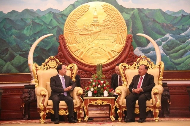 Tổng Bí thư, Chủ tịch nước Bounnhang Vorachith Lào (bên phải) khẳng định mối quan hệ giữa Việt Nam và Lào ngày càng phát triển, đi vào chiều sâu.