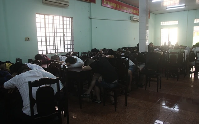 88 đối tượng dương tính với chất ma túy đang bị tạm giữ tại Công an TP Biên Hòa.