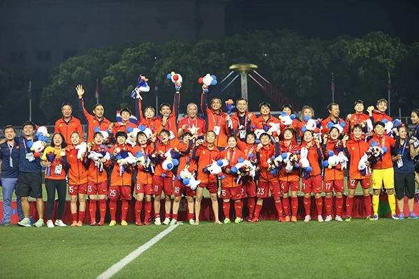 Đội tuyển Việt Nam bảo vệ thành công tấm HCV bóng đá nữ tại SEA Games 30.
