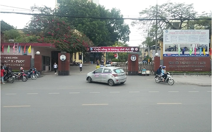Trường đại học Y Dược Thái Nguyên.