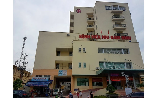 Bệnh viện Nhi tỉnh Nam Định, nơi xảy ra vụ việc.