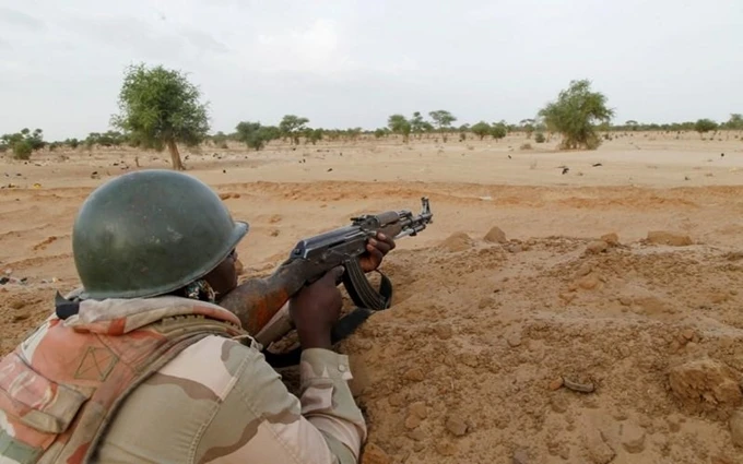Binh sĩ Niger làm nhiệm vụ tại biên giới giáp Nigeria, tháng 6-2016. (Ảnh: Reuters)