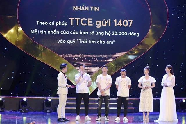 Hơn 4,5 tỷ đồng ủng hộ chương trình Trái tim cho em