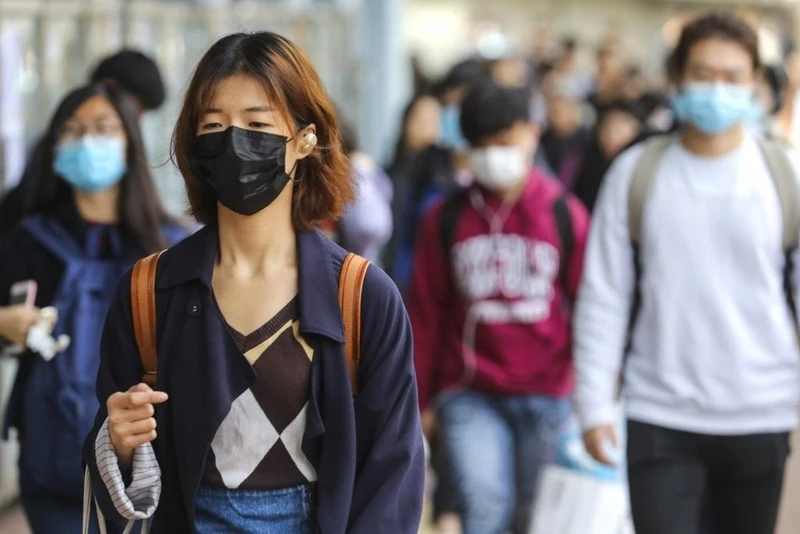 WHO nhận định dịch viêm phổi lạ tại Trung Quốc có thể liên quan tới một loại virus mới (Ảnh: SCMP)