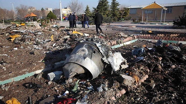 Hiện trường vụ rơi máy bay của Ukraine. Ảnh: MIDDLE EAST ONLINE