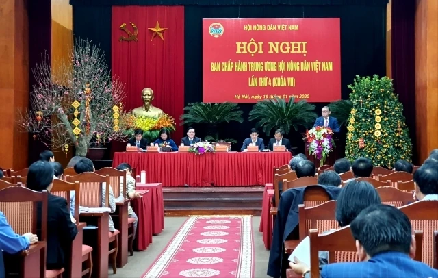 Toàn cảnh Hội nghị Ban Chấp hành T.Ư Hội Nông dân Việt Nam lần thứ 4 khóa VII.