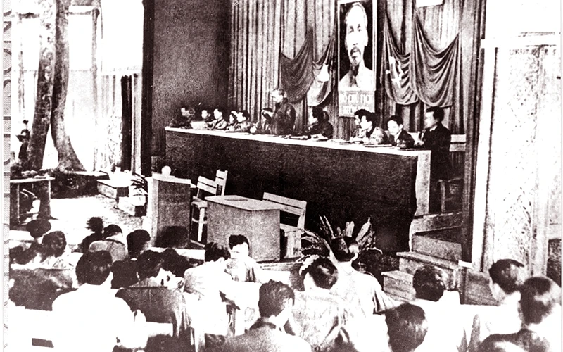 Ðại hội đại biểu toàn quốc lần thứ II họp từ ngày 11 đến 19-2-1951 tại xã Vinh Quang, huyện Chiêm Hóa (Tuyên Quang). Ảnh tư liệu