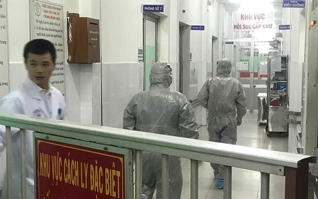 Khu vực cách ly hai bệnh nhân dương tính với virus Corona tại Bệnh viện Chợ Rẫy, Thành phố Hồ Chí Minh (Ảnh: Mạnh Hảo).