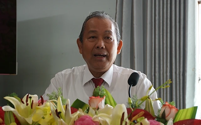 Phó Thủ tướng Thường trực Chính phủ Trương Hòa Bình chúc Tết Đảng bộ, chính quyền và nhân dân Long An.