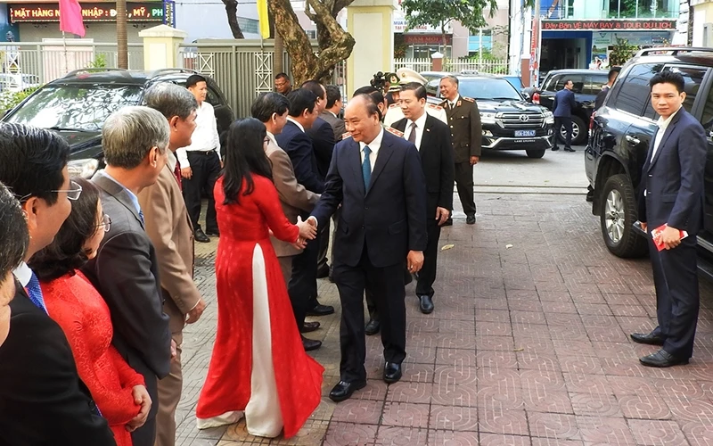 Thủ tướng Nguyễn Xuân Phúc thăm, chúc Tết Đảng bộ, chính quyền, nhân dân quận Hải Châu, TP Đà Nẵng.