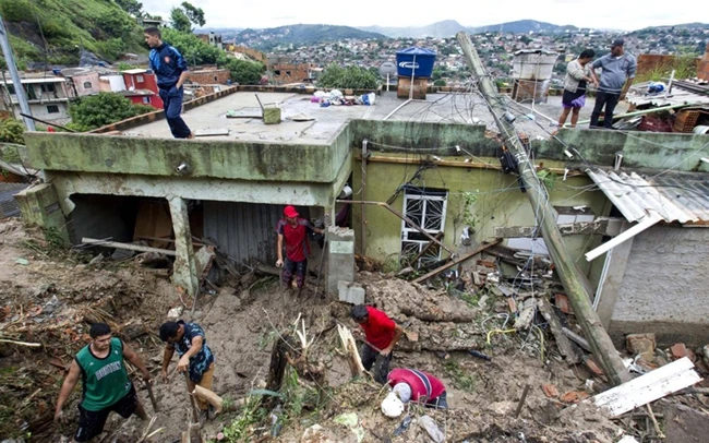 Lũ lụt và lở đất gây thiệt hại nặng nề tại bang Minas Gerais, đông - nam Brazil. Ảnh AP