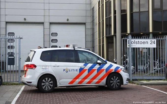 Xe ô-tô của cảnh sát Hà Lan. (Ảnh: DW)