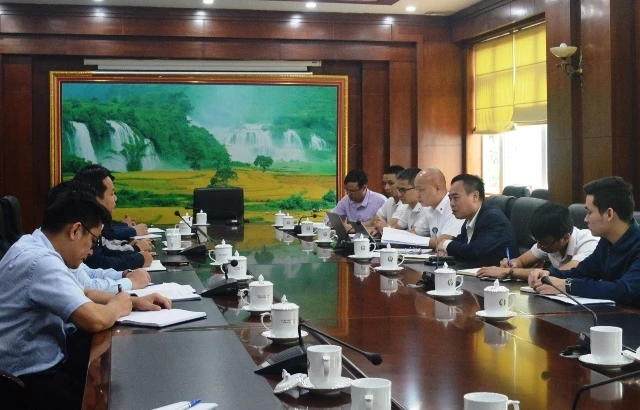 Tổ giúp việc Ban Chỉ đạo Dự án đường bộ cao tốc Đồng Đăng (Lạng Sơn) - Trà Lĩnh (Cao Bằng) làm việc với Tập đoàn Đèo Cả.