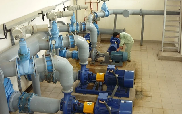 Nhà máy nước Vị Thanh (Hậu Giang) thường xuyên kiểm tra, bảo dưỡng hệ thống ứng phó với hạn mặn.