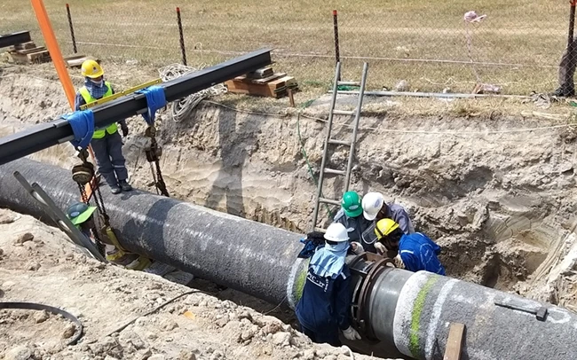 Lắp đặt đường ống dẫn khí tại dự án Nam Côn Sơn 2 - điều chỉnh.
