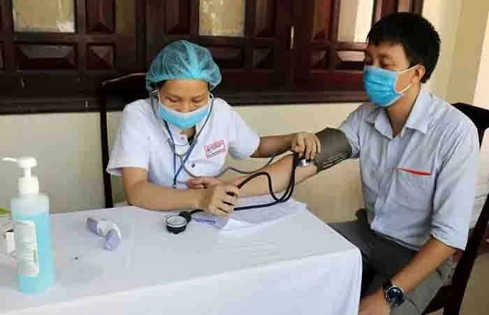 Cán bộ, công chức, viên chức Văn phòng UBND tỉnh Thừa Thiên Huế hưởng ứng hiến máu tình nguyện.