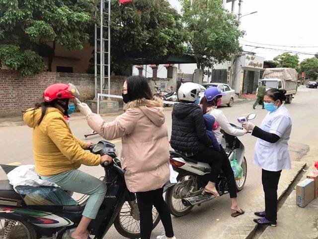 Chốt kiểm dịch ở phường Văn Đức, TP Chí Linh (Hải Dương).