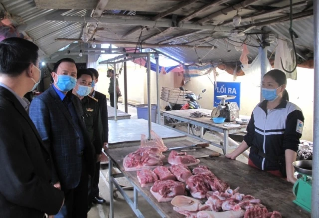 Giá thịt lợn ở Thái Nguyên vẫn ở mức cao.