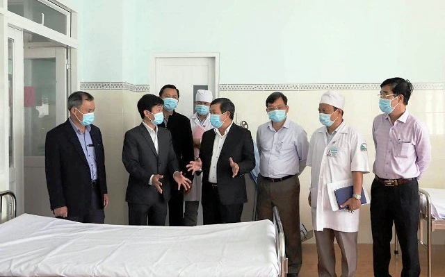 Lãnh đạo tỉnh Lâm Đồng kiểm tra các cơ sở cách ly y tế.
