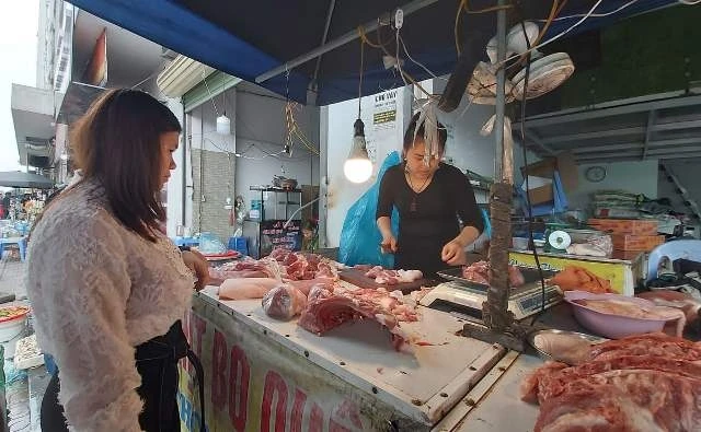Bộ Nông nghiệp và Phát triển nông thôn đề nghị các tỉnh, thành phố cùng vào cuộc để giảm giá thịt lợn theo chủ trương của Chính phủ.
