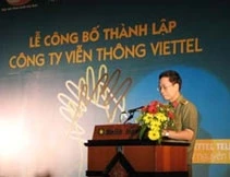 Phó Tổng giám đốc Viettel Nguyễn Mạnh Hùng phát biểu khai mạc buổi lễ. 