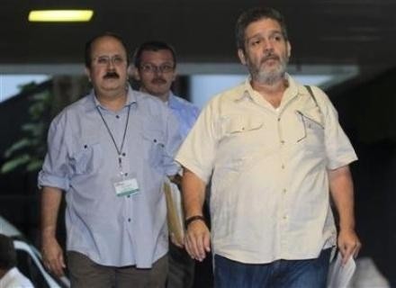Các thành viên trong đoàn đàm phán của lực lượng FARC