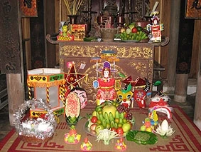 Mâm cỗ Trung thu truyền thống của người Việt.