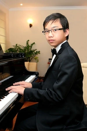Tài năng trẻ piano Nguyễn Việt Trung biểu diễn trong chương trình “Pastoral symphony”