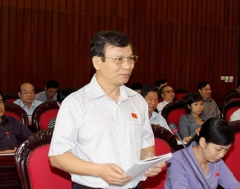 Đại biểu Bùi Mạnh Hùng: "Không cho phép giảng viên luạt hành nghề luật sư, đó là một sự lãng phí về chất xám".