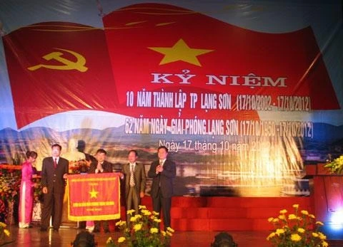 Kỷ niệm 62 năm giải phóng Lạng Sơn